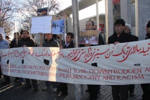 تظاهرات تورکان اوزبیک و هزاره در شهر بن آلمان